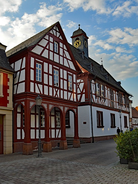 Erkunde die Top Sehenswürdigkeiten in Groß-Gerau - Ein Reiseführer