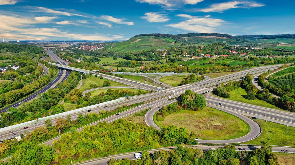 Fahren Sie mit dem Auto in den Urlaub ins Ausland? Vergessen Sie nicht, eine Vignette zu kaufen!