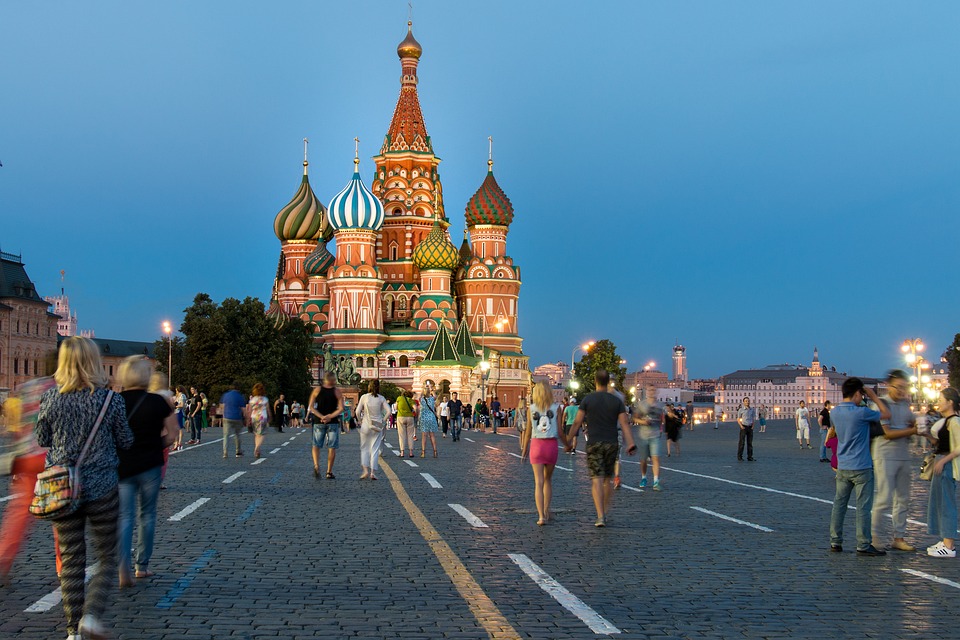 Russland entdecken: Von Kulinarik bis Abenteuer in einzigartigen Landschaften