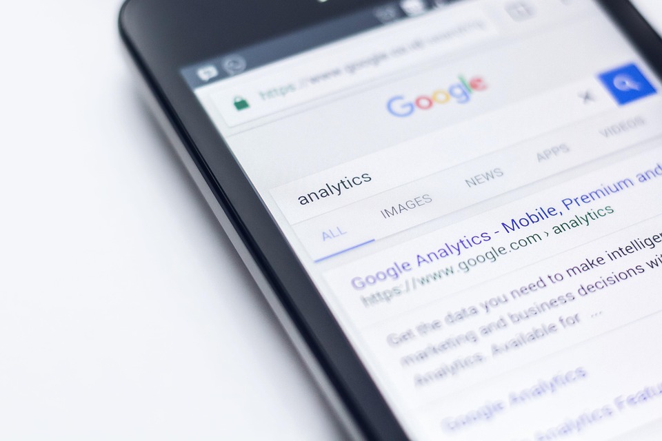 Google überrascht mit neuem Logo: Farbverlauf begeistert Nutzer!