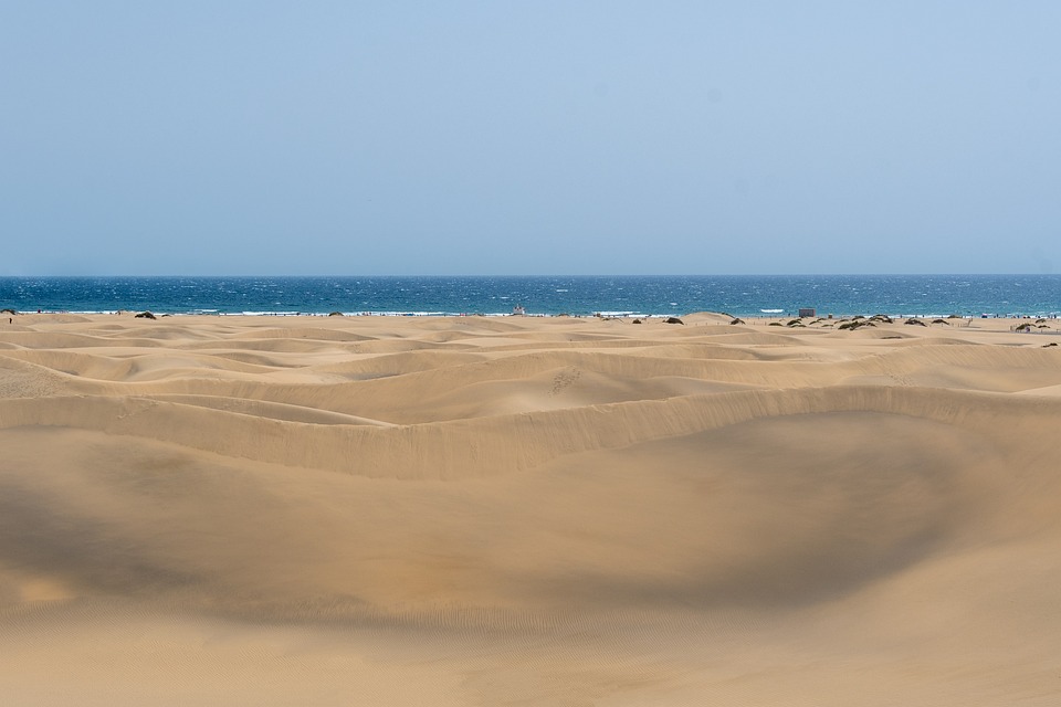 Gran Canaria: Strenge Regeln für Touristen – Bis zu 3.000 Euro Bußgeld!