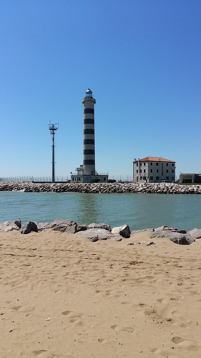 Jesolo und Cavallino: Strahlende Blaue Flagge für 2025!