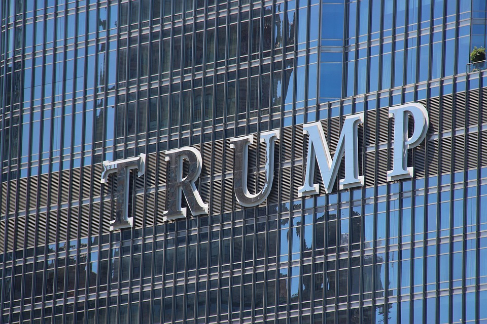 Trump auf Milliarden-Mission: Saudis versprechen 600 Milliarden Dollar!