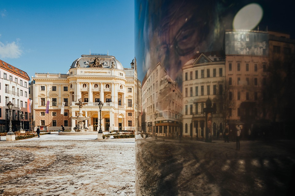 Uraufführung im Nationaltheater: Menasses  Die Erweiterung  begeistert!