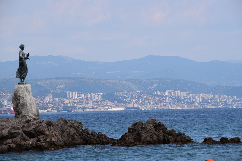 Bau-Chaos in Opatija: Urlauber fliehen vor Lärm und Staub!