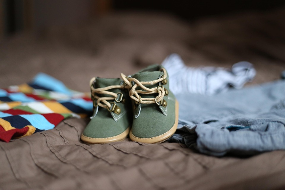 Schuhe anbehalten: Neueste TSA-Regelung revolutioniert Flughafenkontrollen!