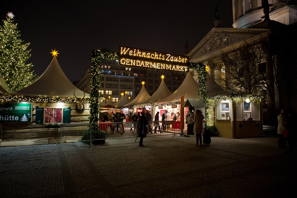 Weihnachtszauber in Europa: Günstige Alternativen zu UK-Reisen!